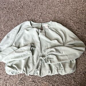 H&M light green top